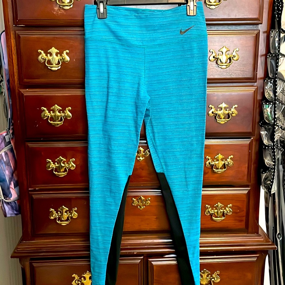 Women’s Nike Dri-Fit Leggings